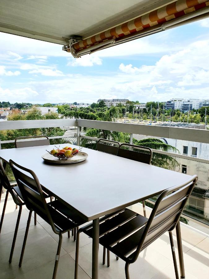 Grand Appartement De Standing Avec Terrasse Vue Port Au Centre De Vannes Exterior photo
